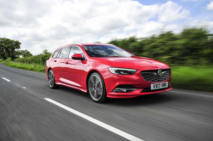  Vauxhall Insignia Sports Tourer 2017 года  (фото 9 из 35)